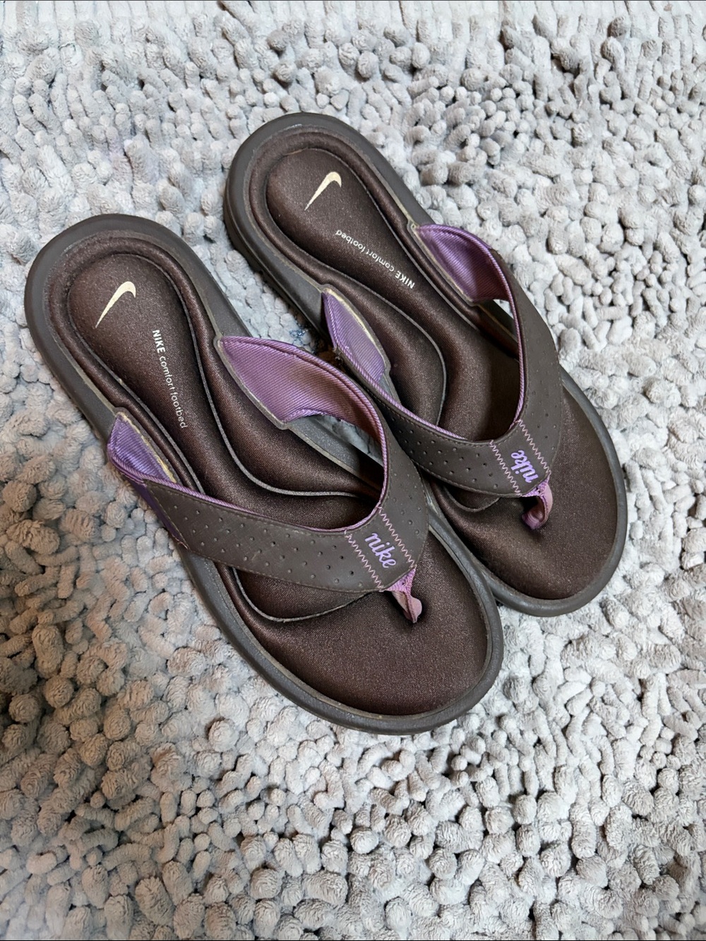 Nike Women's Brown and Purple Cushioned Thong Sandals